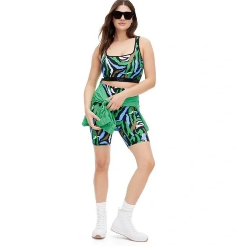 DVF x Target Zebra Active SET
